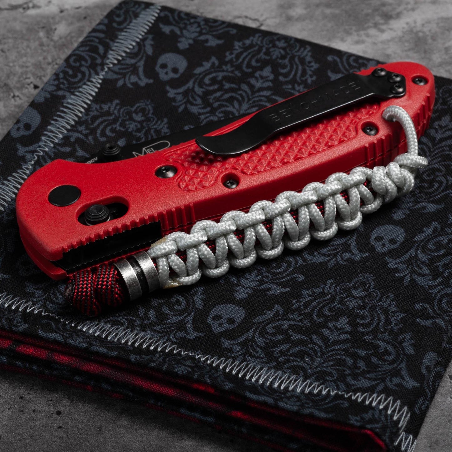 275 Paracord Hybrid Knife Lanyard With 550 Paracord Center | Choose From Over 100 Paracord Colors and 5 Beads