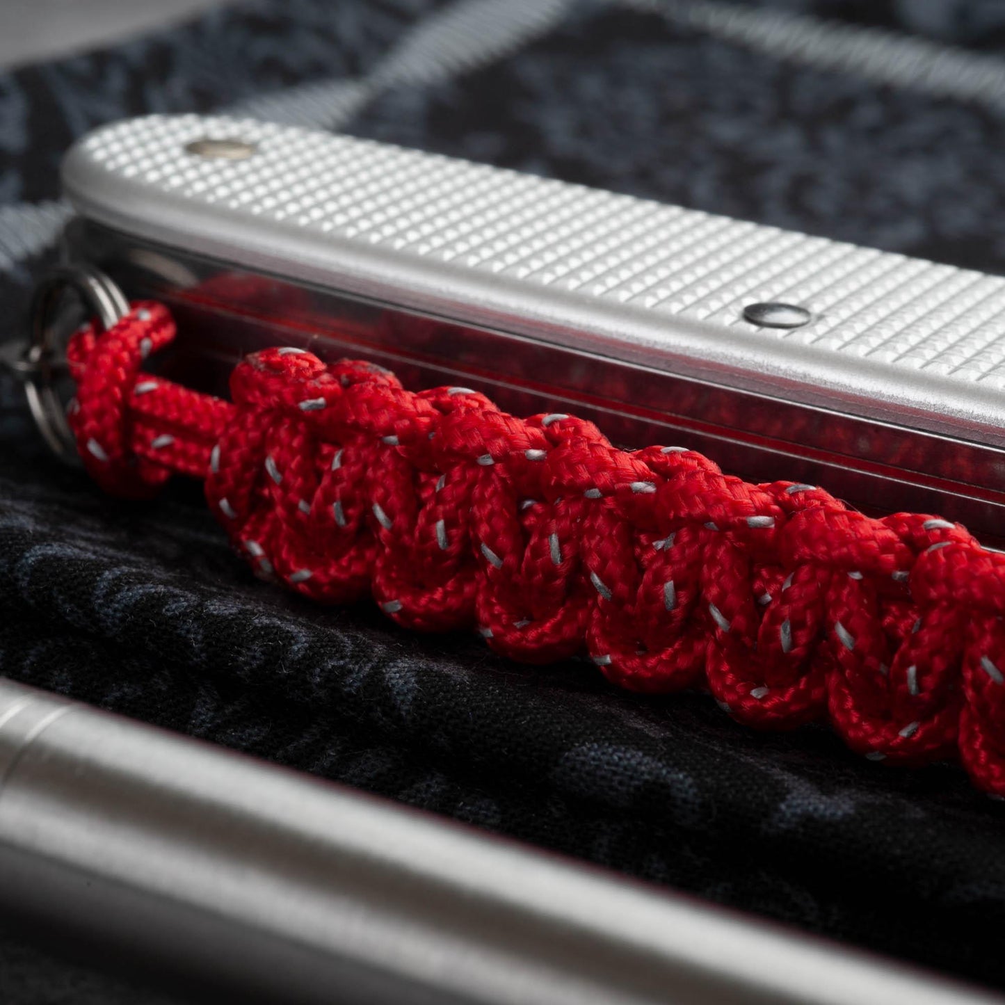 275 Paracord Multi-Tool Knife Lanyard | Choose From 36 Colors