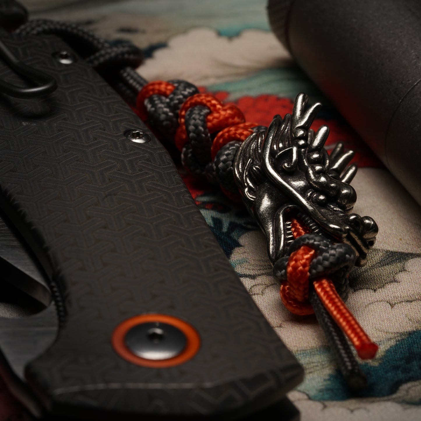 Two-Tone 275 Paracord Knife Lanyard | Dragon Bead