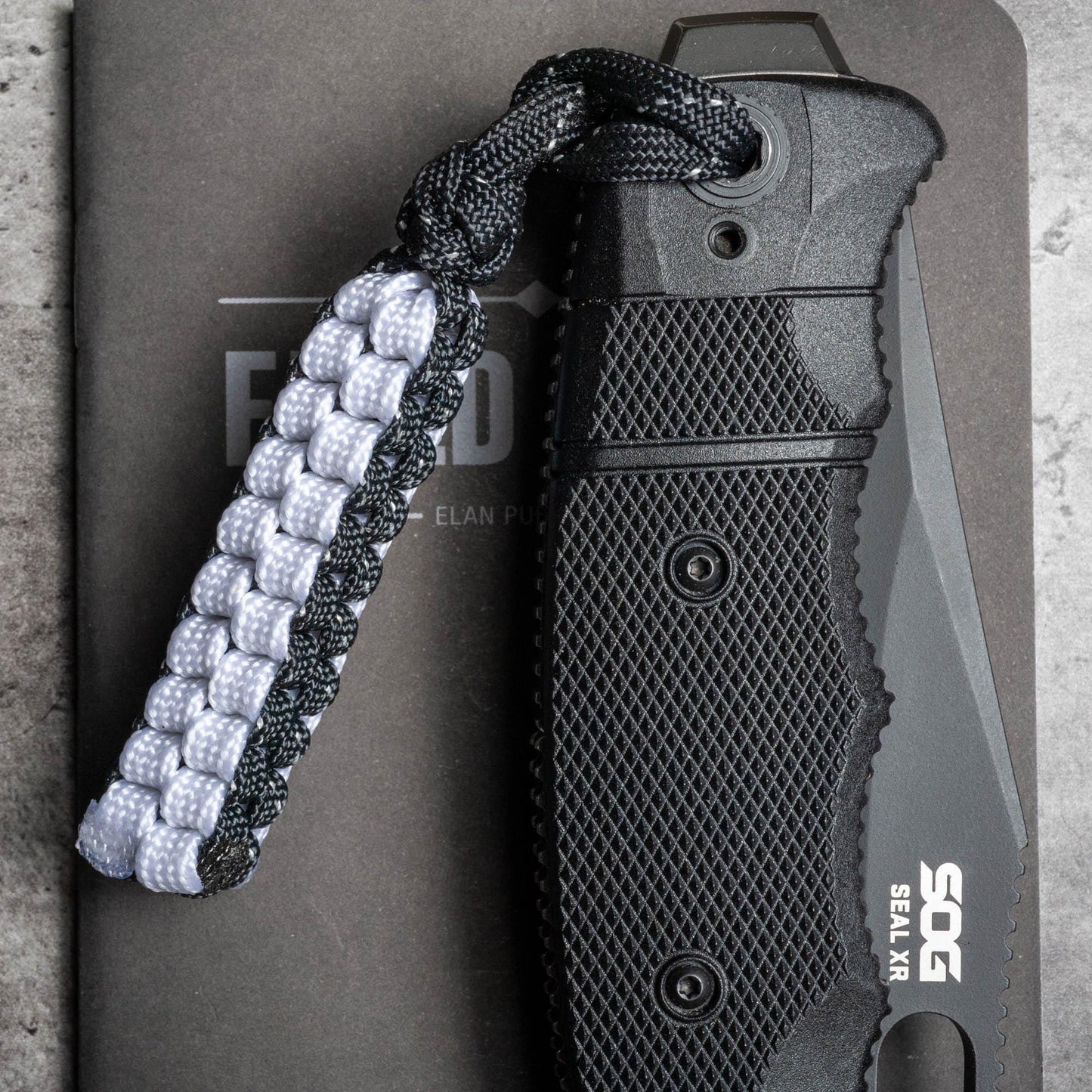 Glow In The Dark and Reflective Black Square Knot 550 Paracord Knife Lanyard