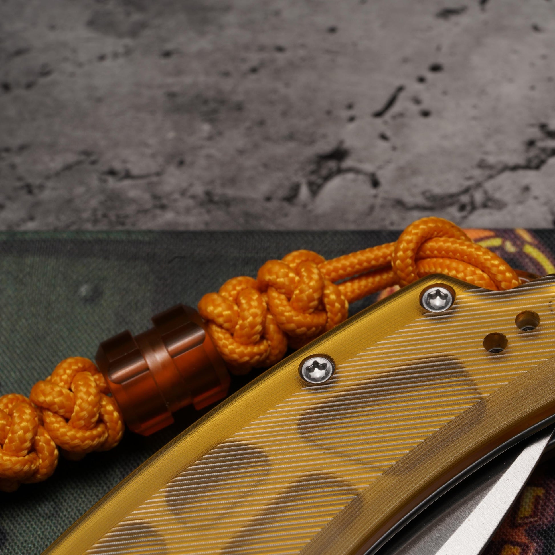 275 Paracord Diamond Knot Knife Lanyard With Ultem Bead