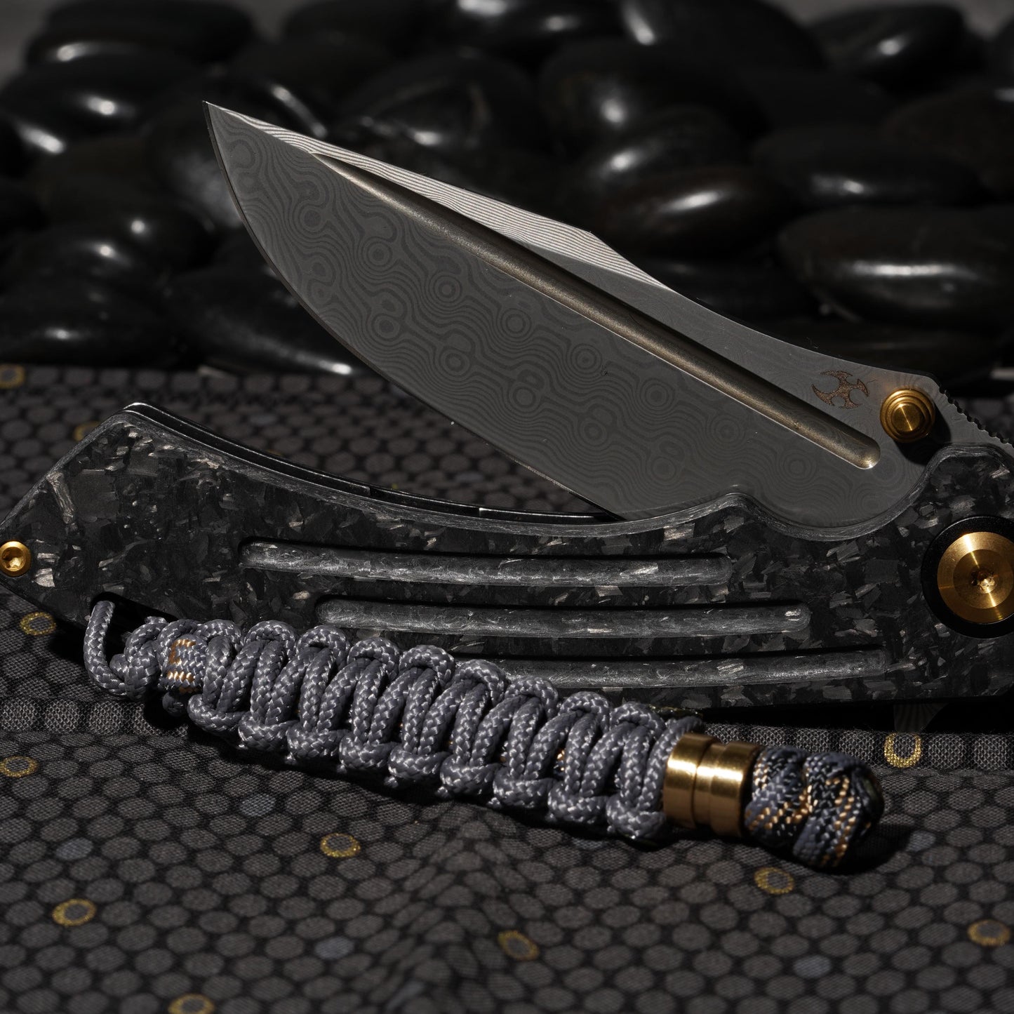 275 Paracord Hybrid Knife Lanyard With 550 Paracord Center | Choose From Over 100 Paracord Colors and 5 Beads