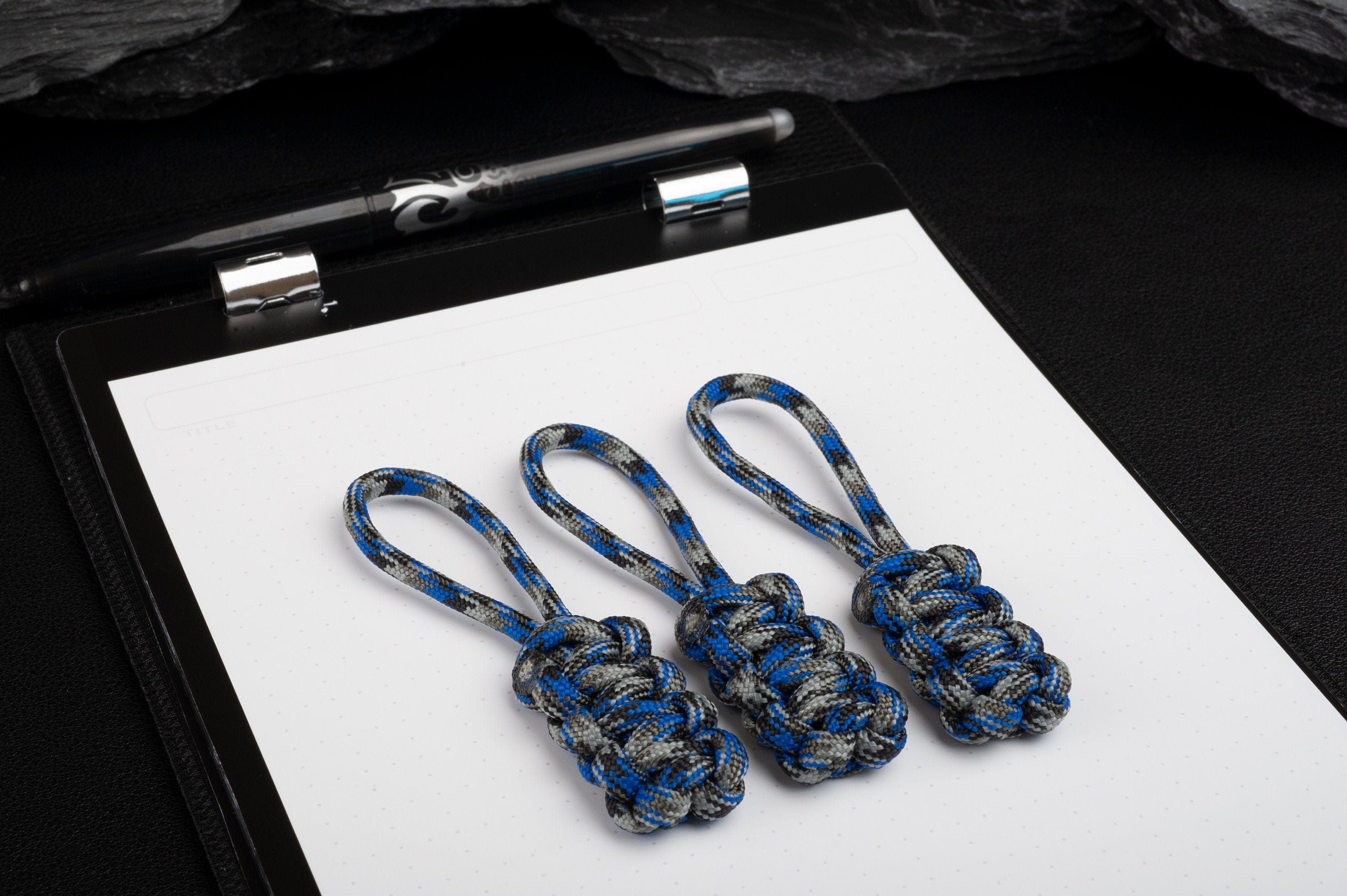 Cobra on sale knot paracord