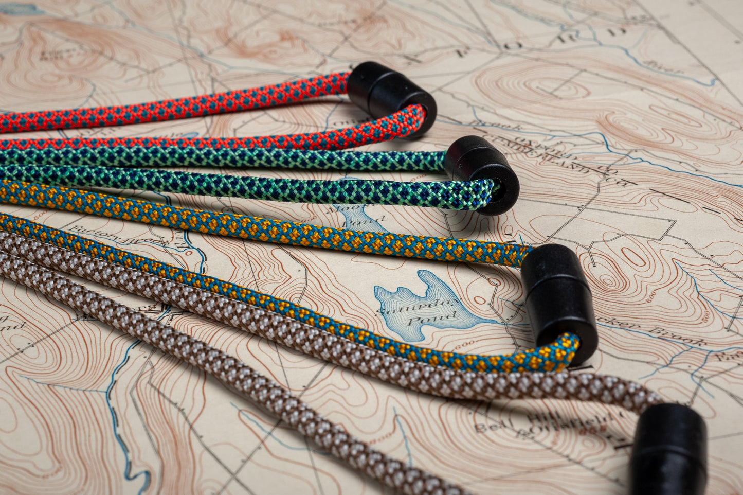 Minimal Paracord ID Lanyard | Diamond Collection | Breakaway Clasp | 21 Diamond Colors | Black or Silver Carabiner | ID Holder Included